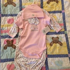 Infant Girl Nightgown,Onesie, Hat, Booties.  NWT.
